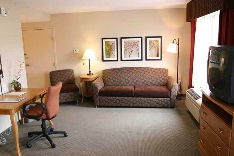 Hampton Inn Сидар-Сити Номер фото